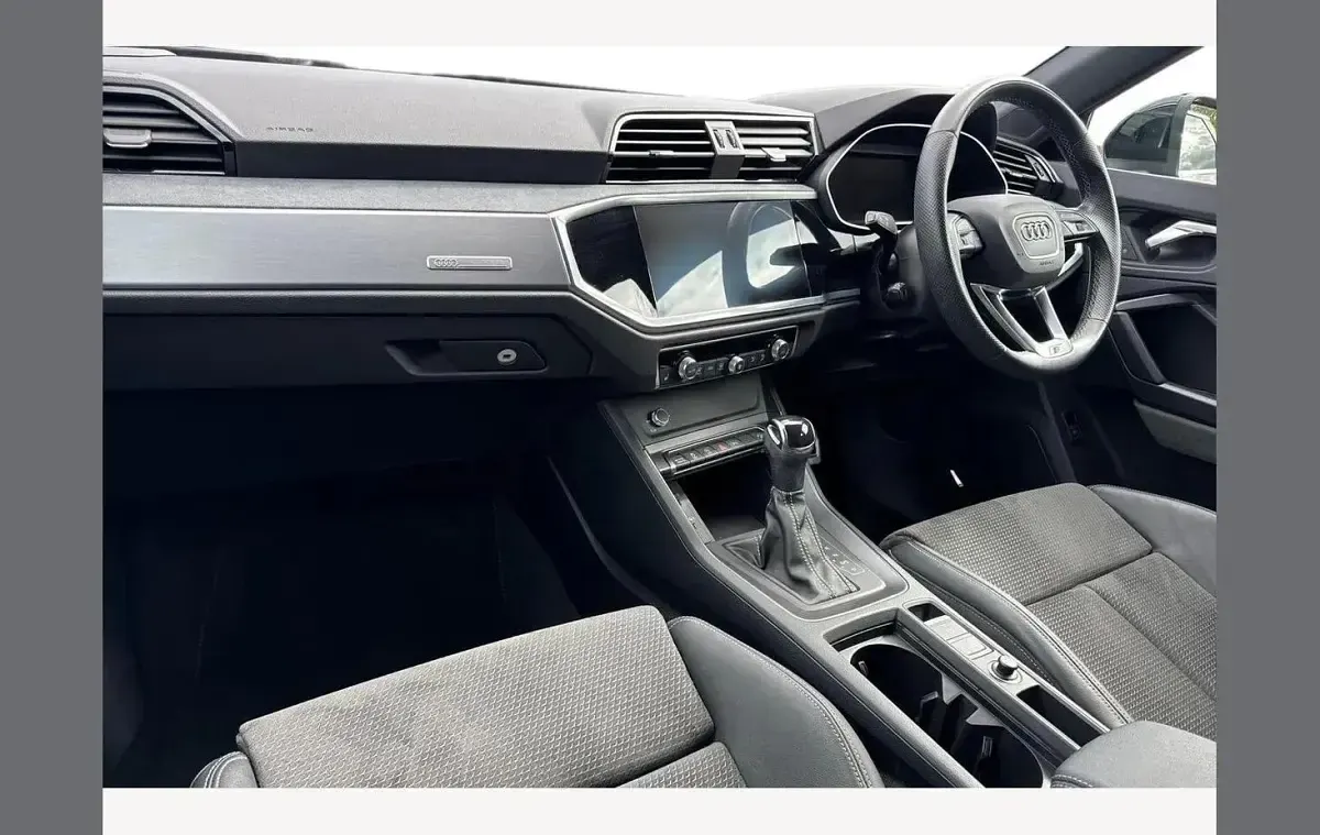 Used Audi Q3 S-Line 150 HP (110 kW) 2022 Black SUV