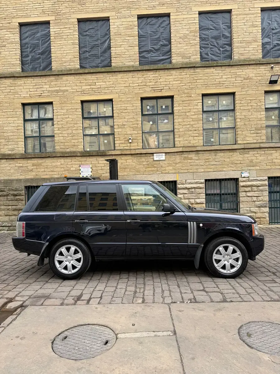 Używany Land Rover Range Rover Vogue 271 KM (199 kW) 2008 Niebieski SUV