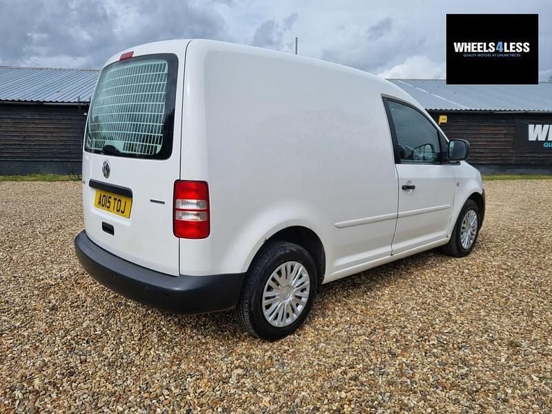 Begagnad VW Caddy 102 HK (75 kW) 2015 Vit Minibuss