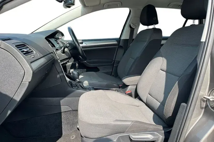 Used VW Golf VII Match 120 HP (88 kW) 2014 Limestone grey Hatchback