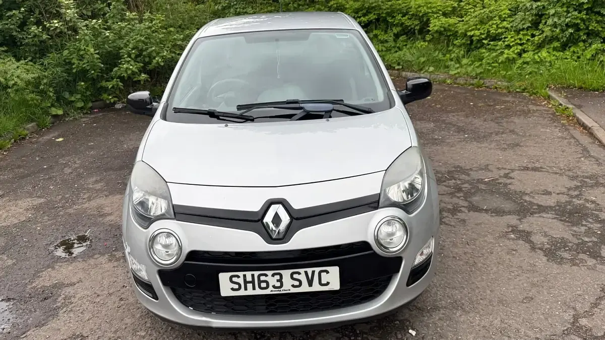 Used Renault Twingo Dynamique 75 HP (55 kW) 2013 Silver Hatchback