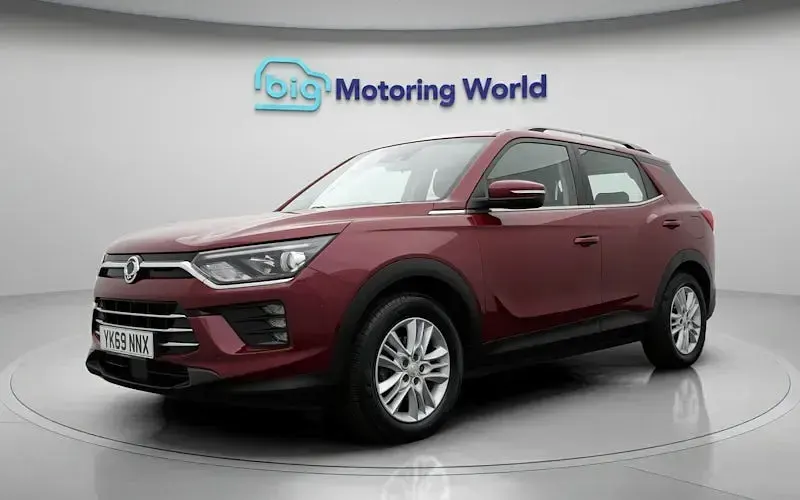 Used SsangYong Korando 136 HP (100 kW) 2019 Red Estate
