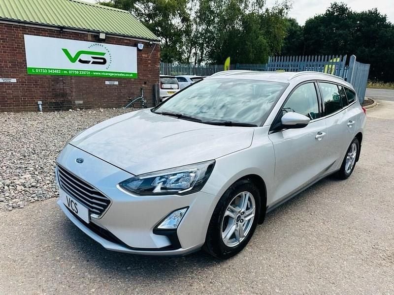 Silver Used 2021 Ford Focus Zetec Estate | £10,990 (Good price) - Image 1/4