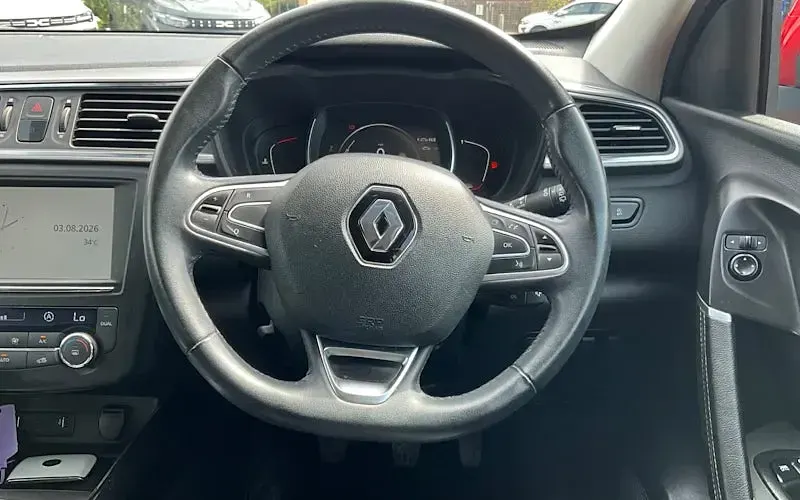 Used Renault Kadjar Dynamique 131 HP (96 kW) 2016 Red SUV