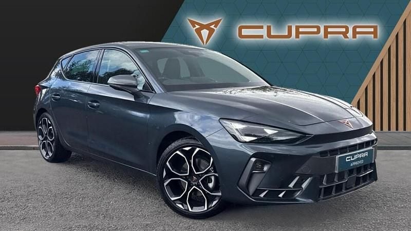 Used 2025 Cupra Leon Hatchback | £25,884 (A bit pricey) - Image 1/3