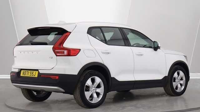 Used Volvo XC40 Momentum 163 HP (119 kW) 2022 SUV