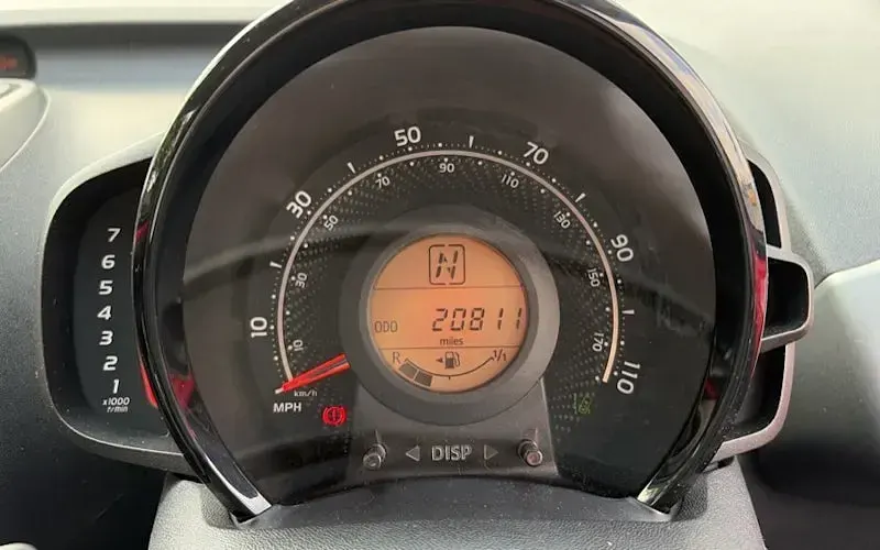 Used Toyota Aygo X-play 72 HP (52 kW) 2021 Red Hatchback