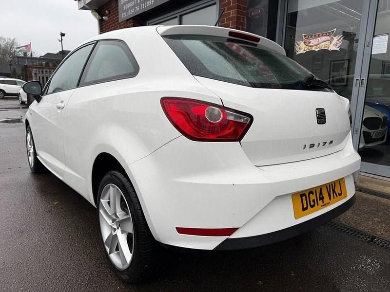 Used Seat Ibiza Sport 85 HP (62 kW) 2014 White Coupe