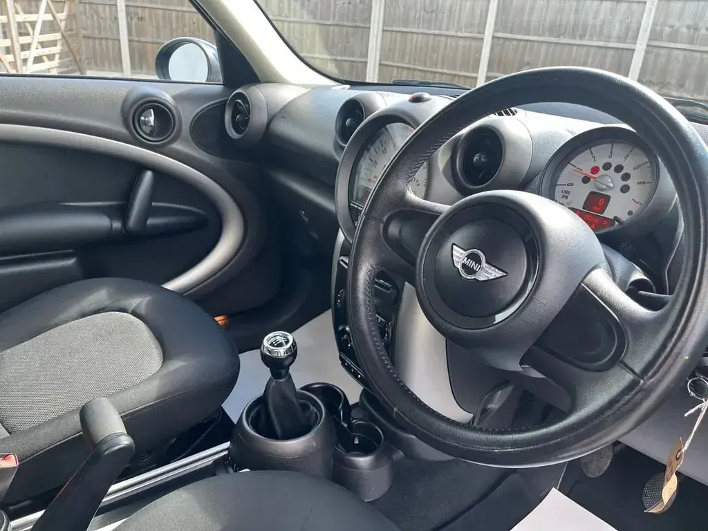 Used Mini Cooper D 112 HP (82 kW) 2012 Blue Hatchback
