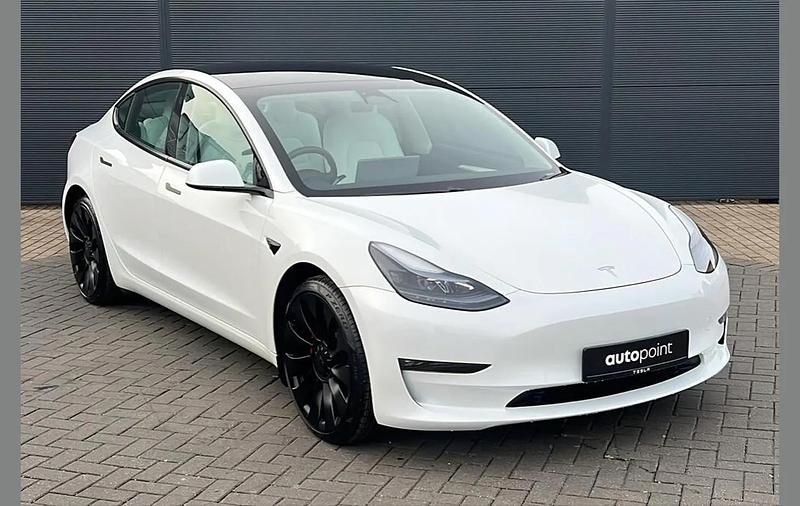 Used Tesla Model 3 Performance 461 kW (627 HP) 2023 White Sedan