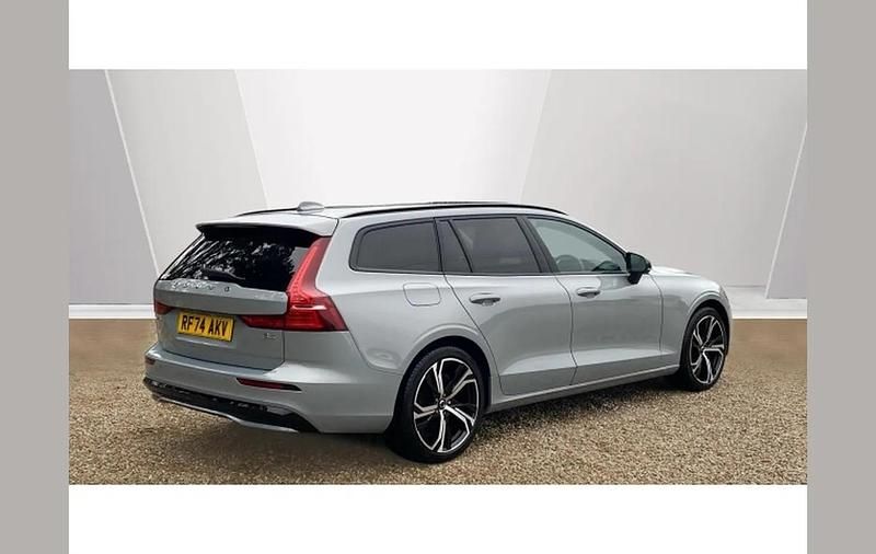 Used Volvo V60 Plus 194 HP (142 kW) 2025 Grey Estate