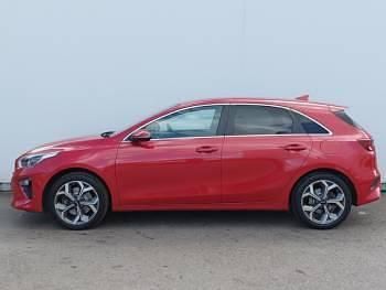 Used Kia Ceed 2018 Red Hatchback