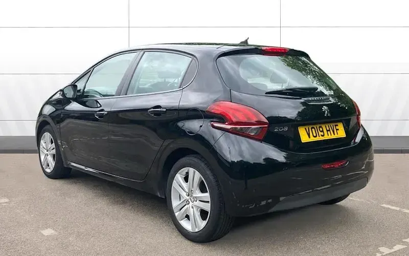 Usado Peugeot 208 Active 82 HP (60 kW) 2018 Preto Citadino