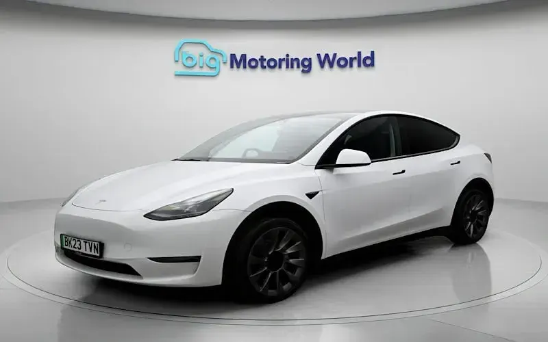 Used Tesla Model Y Long Range AWD 286 kW (389 HP) 2025 SUV