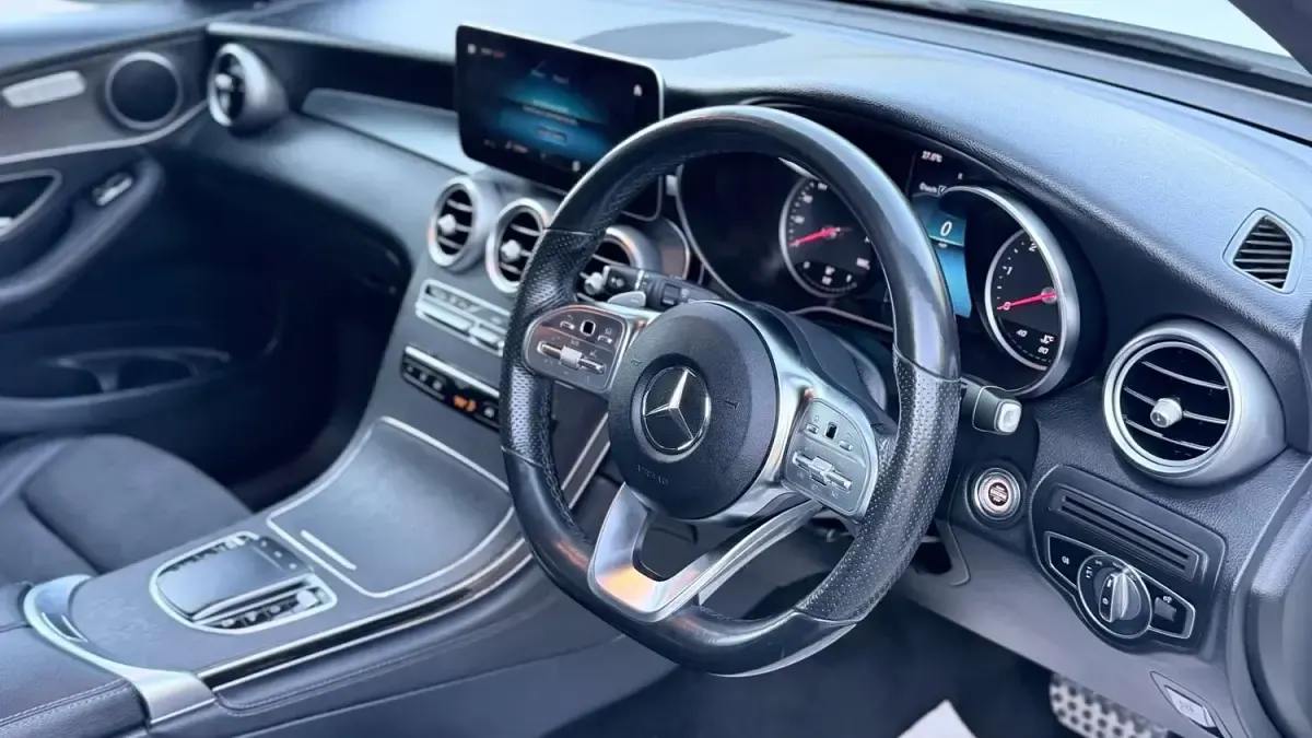 Used Mercedes GLC220 AMG line 2019 White SUV