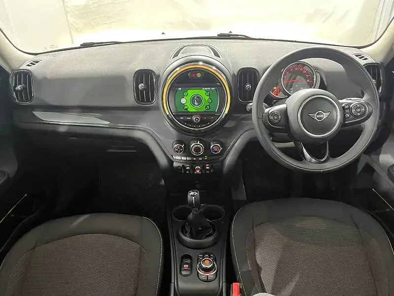 Used Mini Cooper Countryman Classic 134 HP (98 kW) 2019 White SUV