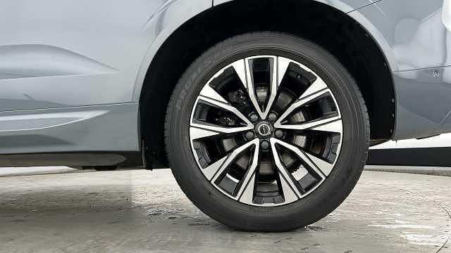 Used Volvo XC60 Plus 194 HP (142 kW) 2023 SUV