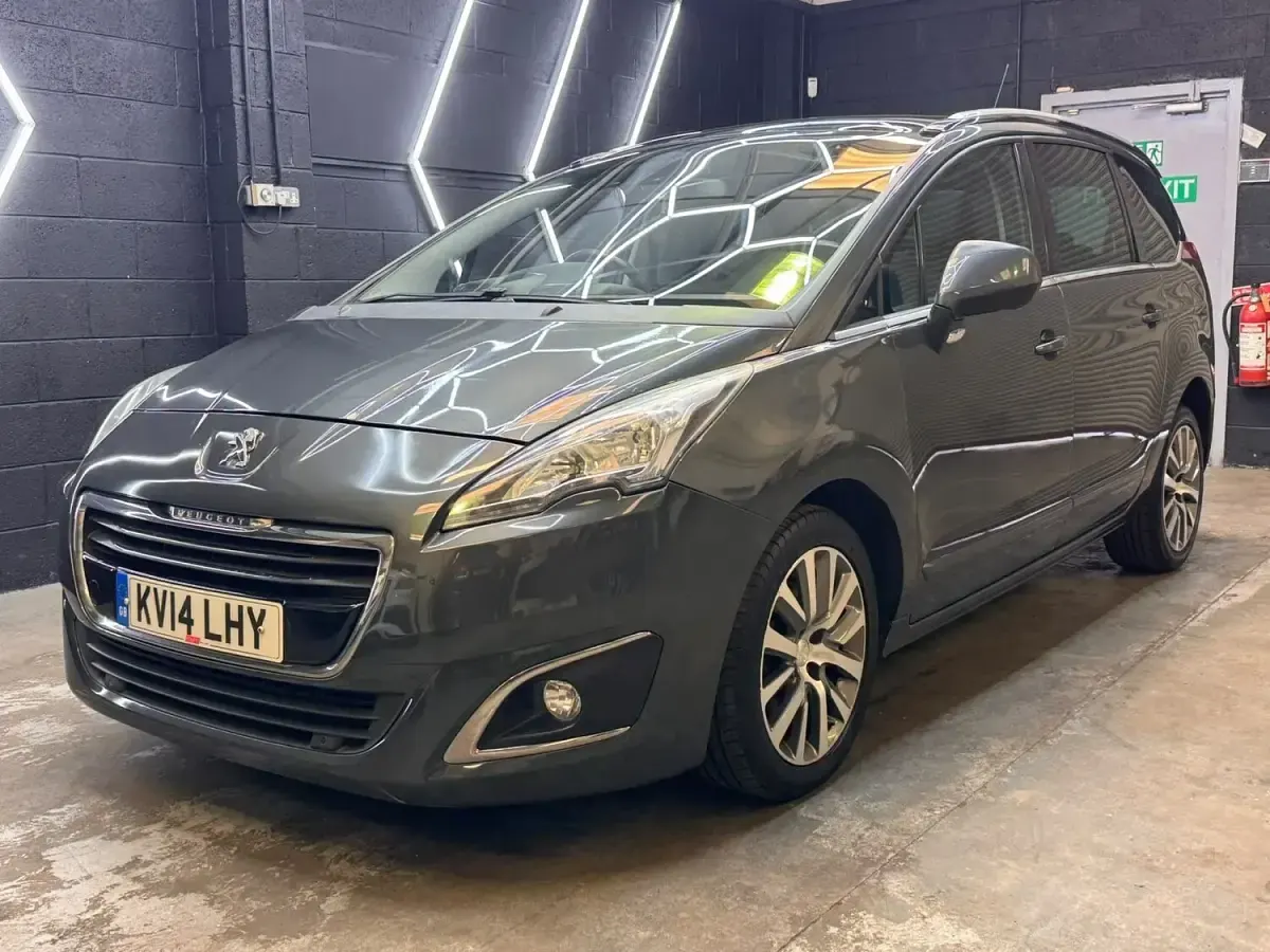 Used Peugeot 5008 Allure 2014 Black MPV