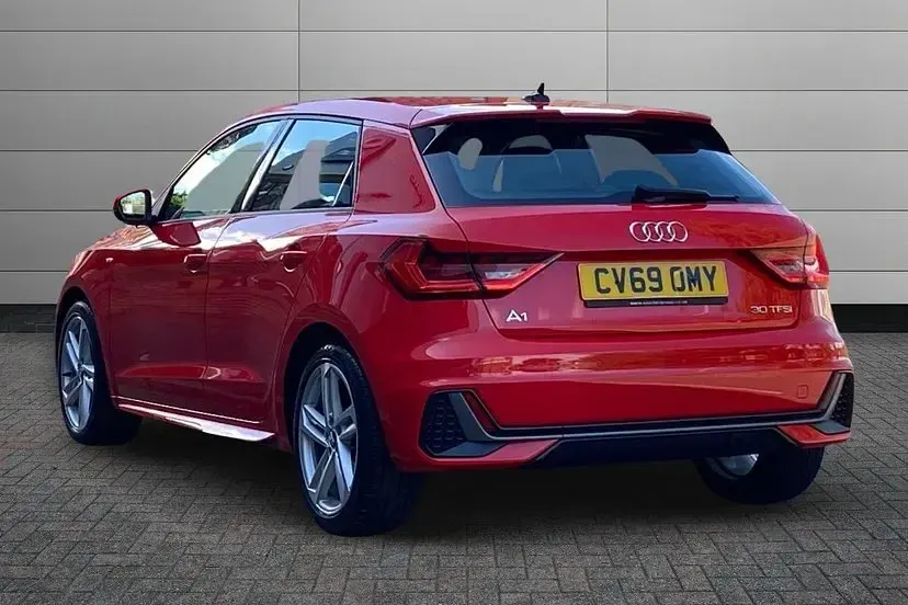 Used Audi A1 Sportback S-Line 114 HP (83 kW) 2019 Red Hatchback