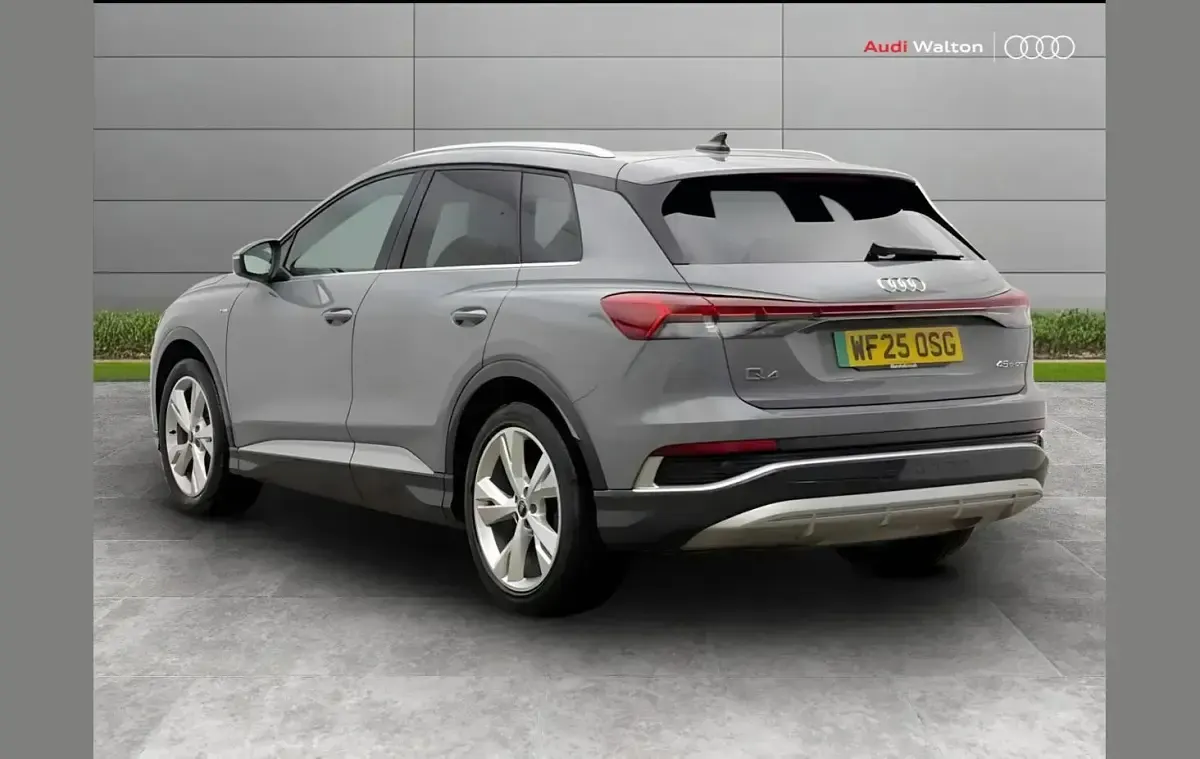 Used Audi Q4 e-tron S-Line 210 kW (286 HP) 2025 Grey SUV