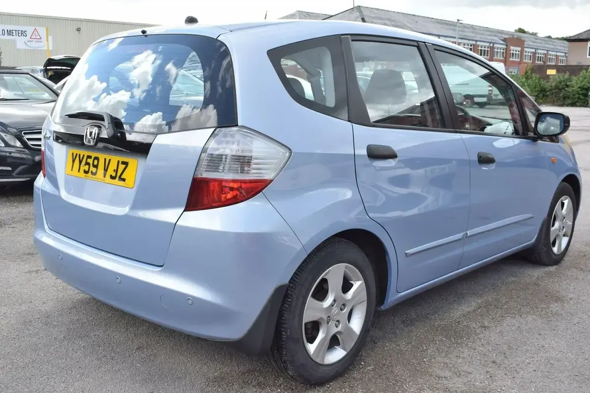 Used Honda Jazz SE 90 HP (66 kW) 2010 Blue Hatchback