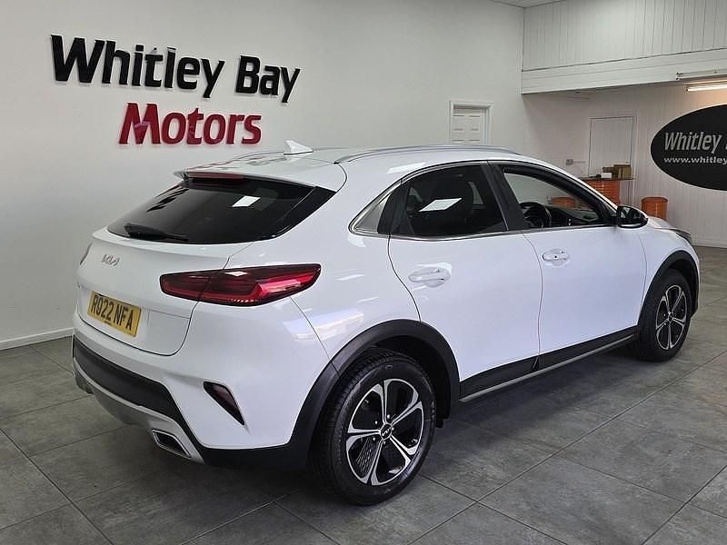 Used Kia XCeed 139 HP (102 kW) 2022 White SUV