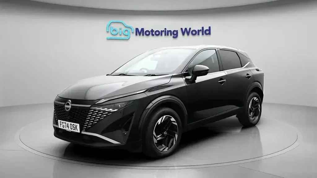Used Nissan Qashqai N-Connecta 140 HP (102 kW) 2025 Black SUV