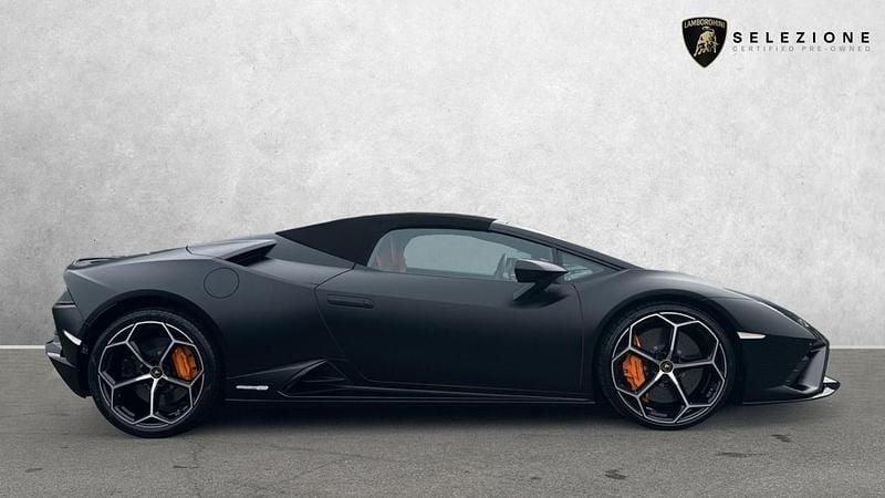 Used Lamborghini Huracán 610 HP (448 kW) 2023 Orange Cabriolet