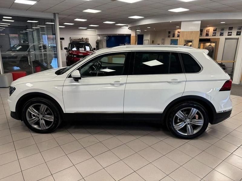 Used VW Tiguan SEL 180 HP (132 kW) 2017 White SUV