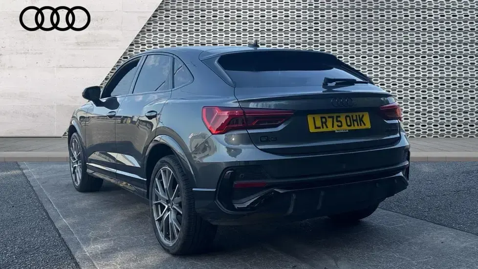Used Audi Q3 Black Edition 150 HP (110 kW) 2025 Gold SUV