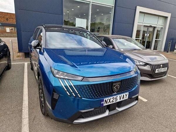 Used 2025 Peugeot 5008 GTi MPV | £33,995 - Image 1/1