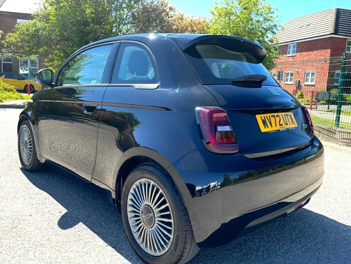 Used Fiat 500e Icon 86 kW (118 HP) 2022 Black Hatchback