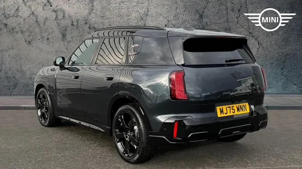 Used Mini Countryman 215 HP (158 kW) 2025 Grey SUV
