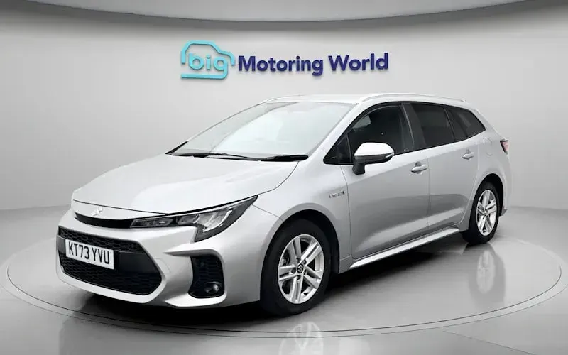 Used Suzuki Swace 140 HP (102 kW) 2023 Estate
