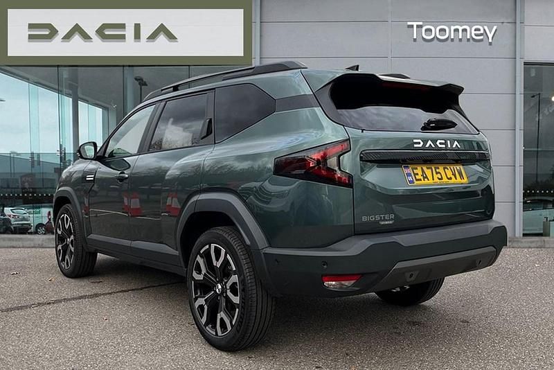 New Dacia Bigster Journey 2025 Green SUV