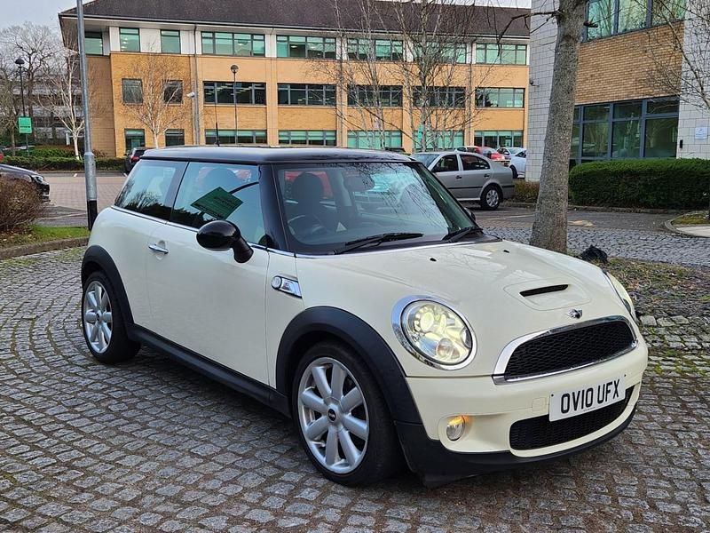Used Mini Cooper S Hatch 184 HP (135 kW) 2010 White Hatchback