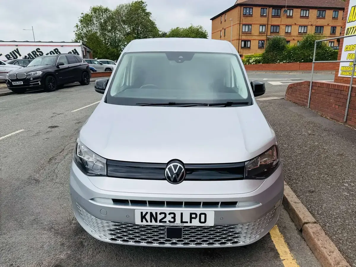 Used VW Caddy Pro 122 HP (89 kW) 2023 Silver MPV