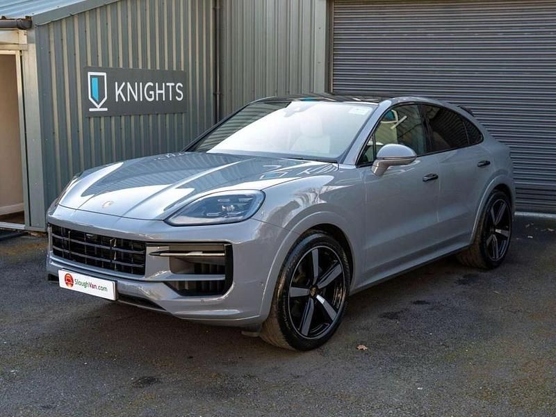 Usado Porsche Cayenne Sport 353 CV (259 kW) 2023 Gris SUV