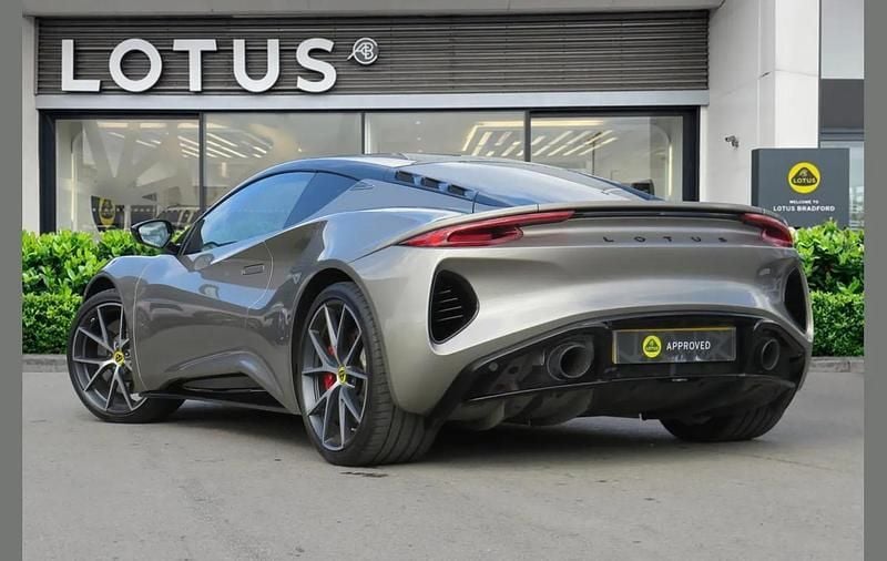Used Lotus Emira 361 HP (265 kW) 2024 Grey Coupe
