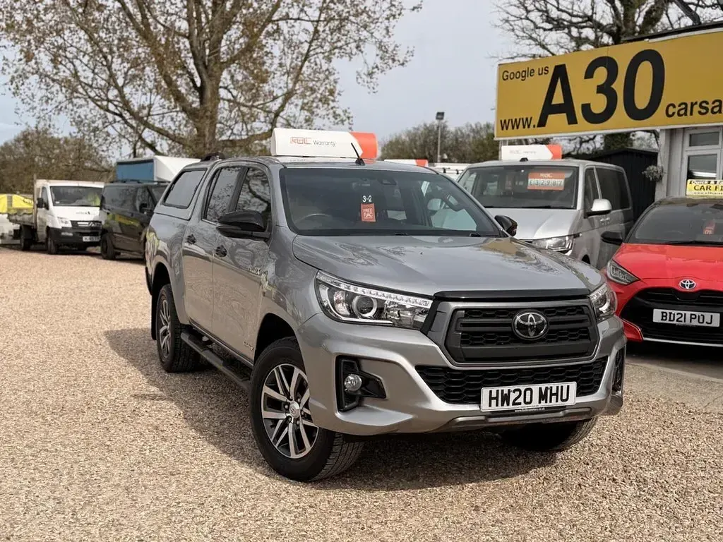 Used Toyota HiLux 150 HP (110 kW) 2020 Silver Pickup