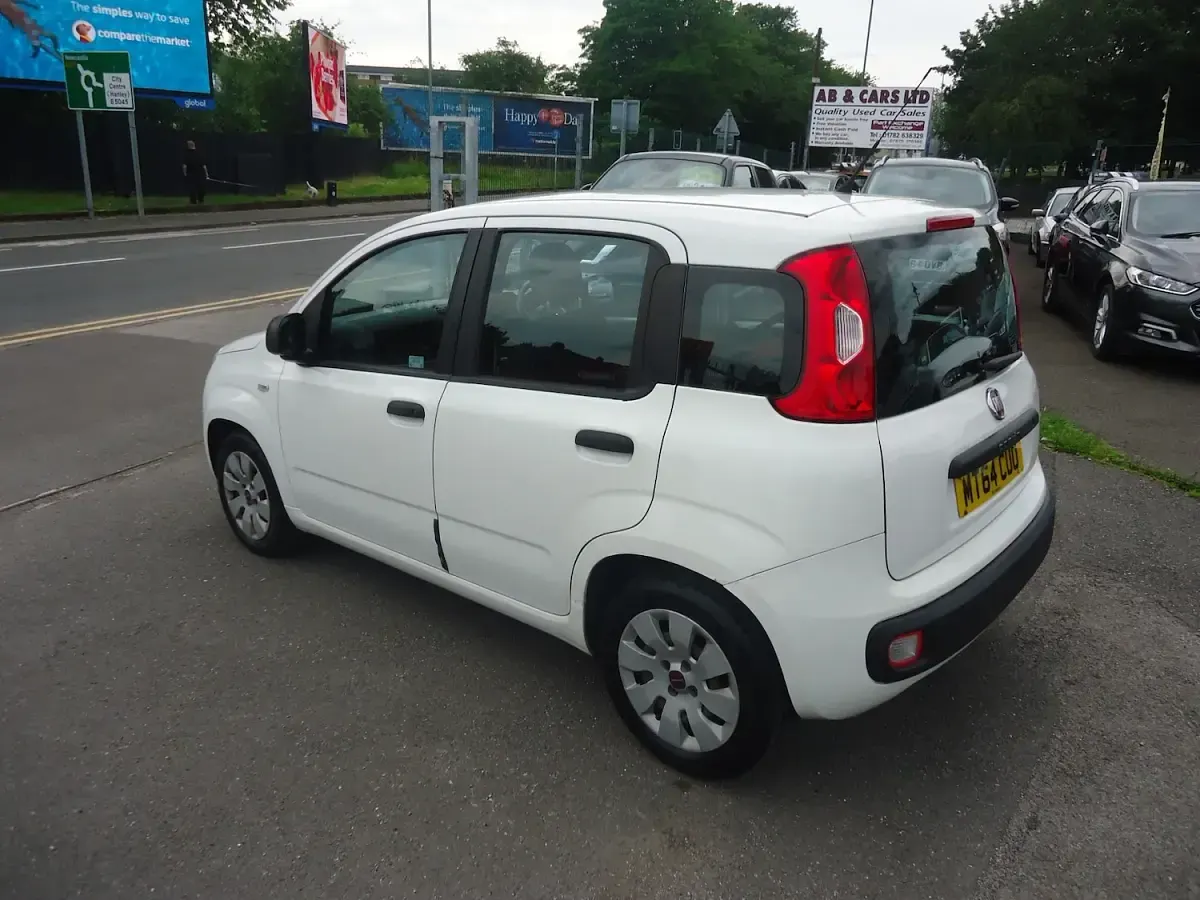 Used Fiat Panda Pop 69 HP (50 kW) 2014 White Hatchback