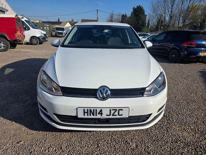 Used VW Golf VII SE 105 HP (77 kW) 2014 White Hatchback