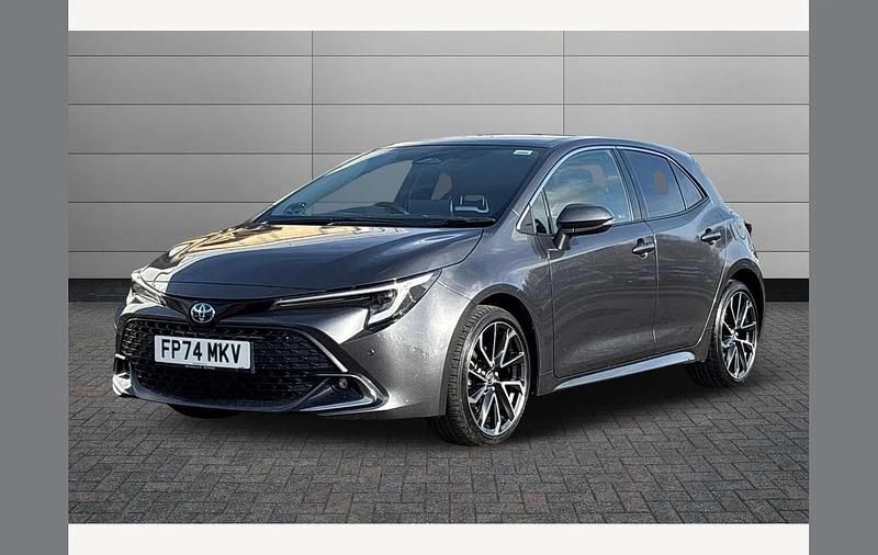 Used Toyota Corolla 140 HP (102 kW) 2024 Grey Hatchback