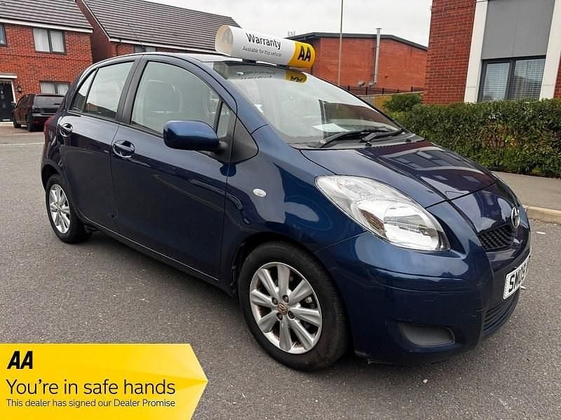 Used Toyota Yaris 2009 Blue Hatchback