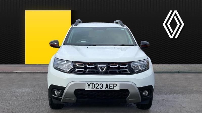 Used Dacia Duster Extreme 150 HP (110 kW) 2023 White SUV