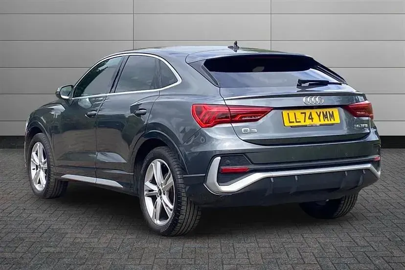 Used Audi Q3 S-Line 150 HP (110 kW) 2024 Daytona grey SUV