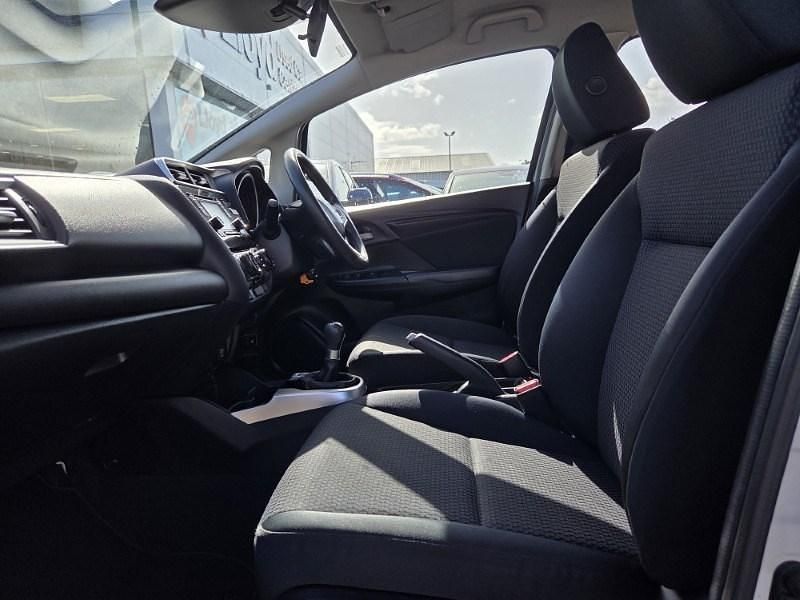 Used Honda Jazz S 102 HP (75 kW) 2019 White Hatchback