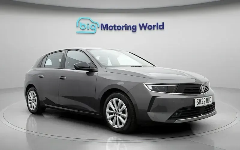Used Vauxhall Astra Design Edition 131 HP (96 kW) 2025 Hatchback