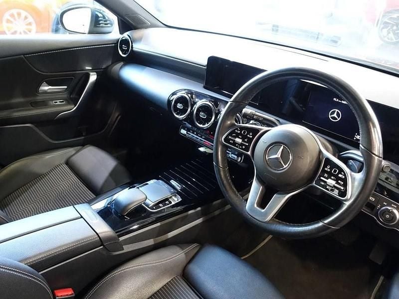 Used Mercedes A180 116 HP (85 kW) 2019 Black Hatchback