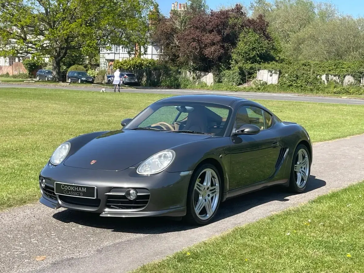 Usado Porsche Cayman 245 HP (180 kW) 2008 Cinzento Coupé